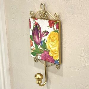 Hand Crafted Flower Market Wall Mounted Hook Gold